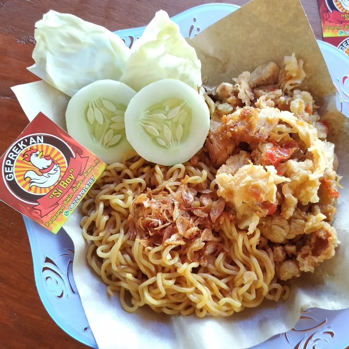 Mie Goreng Ayam Geprek