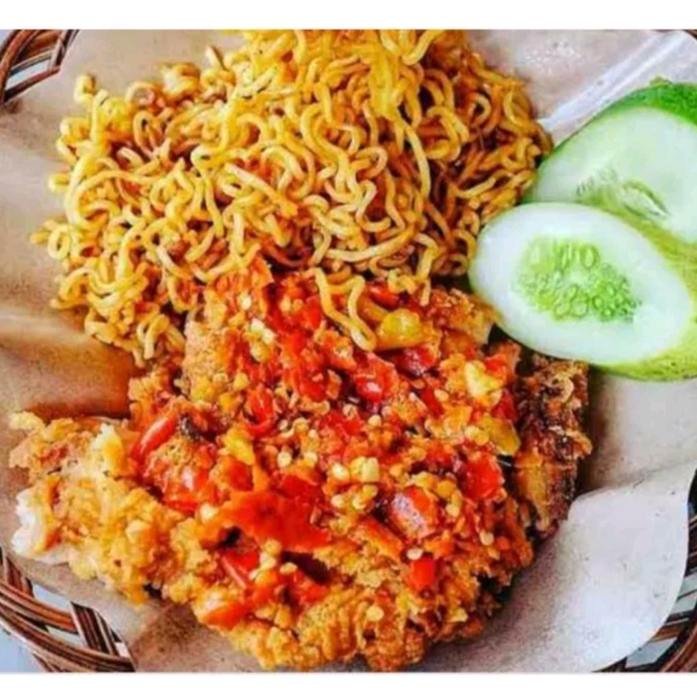 Mie Goreng Ayam Geprek