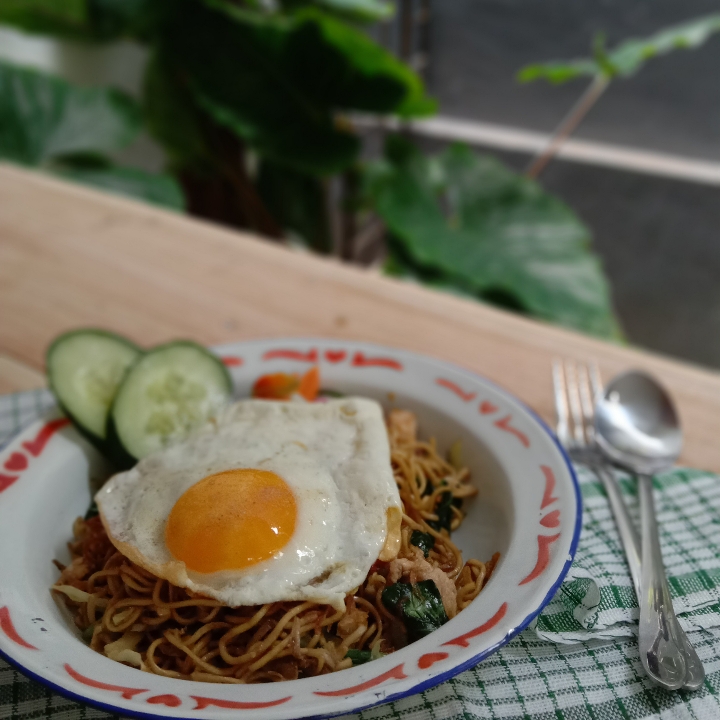 Mie Goreng Ayam Rumahan