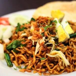 Mie Goreng Ayam Suwiran