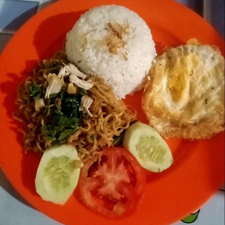 Mie Goreng Nasi