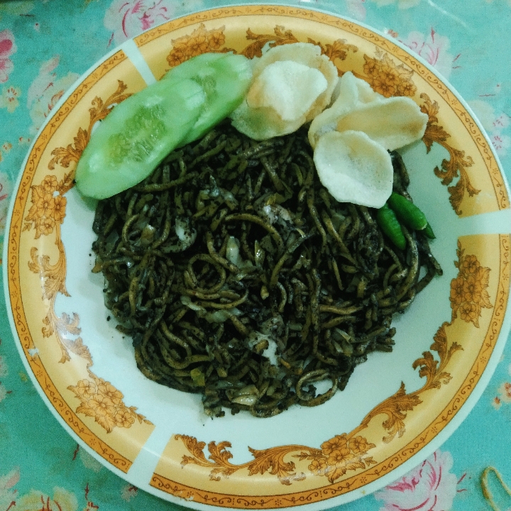 Mie Goreng Hitam 