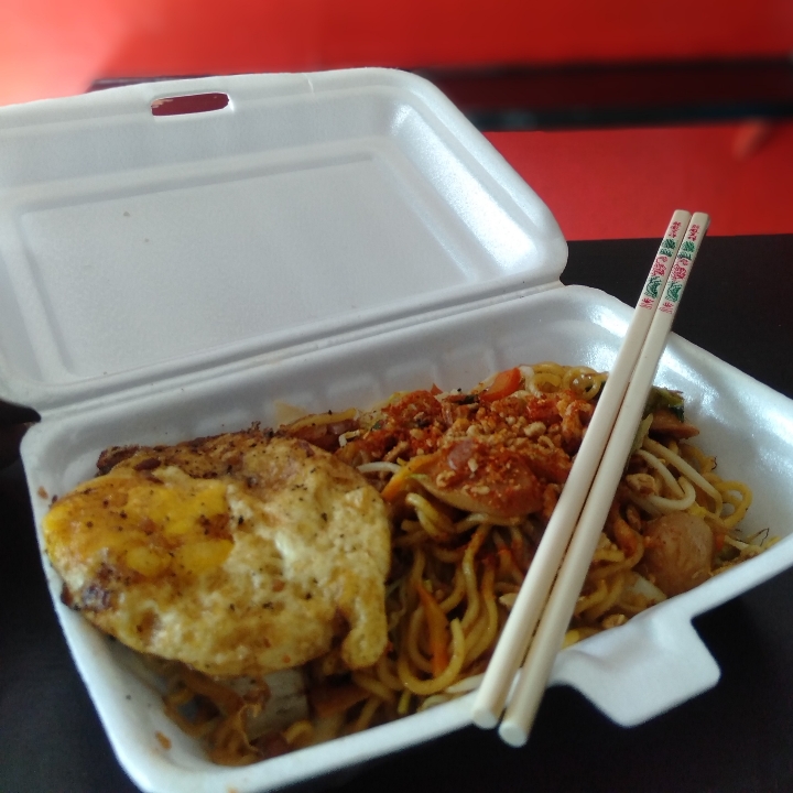 Mie Goreng Jingkrak Telor