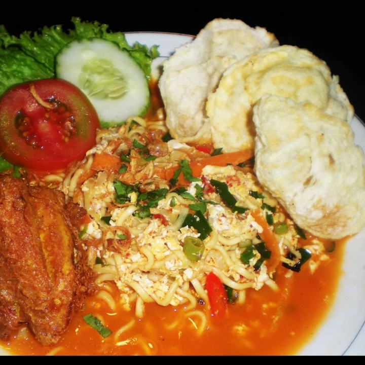 Mie Goreng Kuah Special