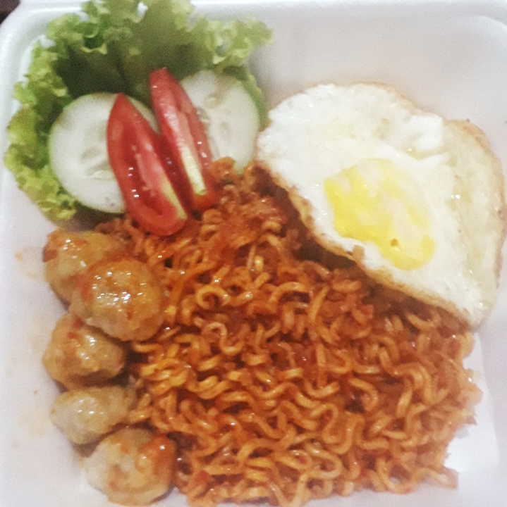 Mie Pedas Gilaaa