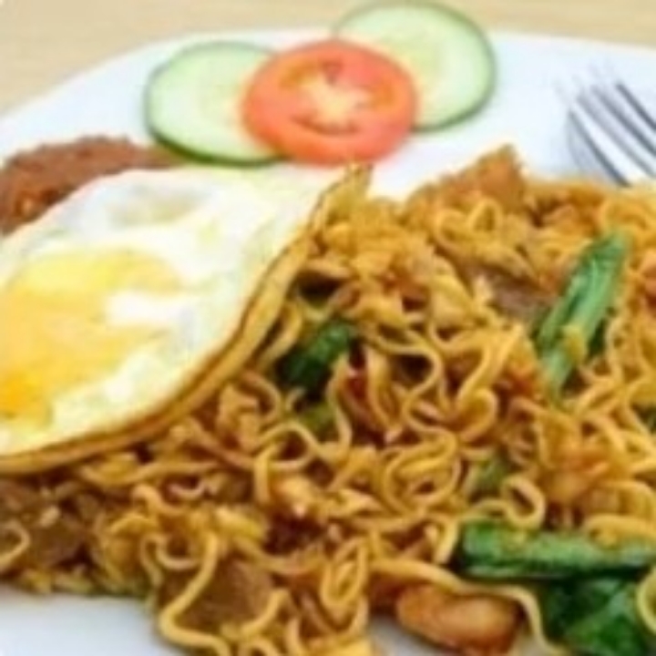 Mie Goreng Telur Ceplok