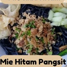 Mie Hitam Pangsit