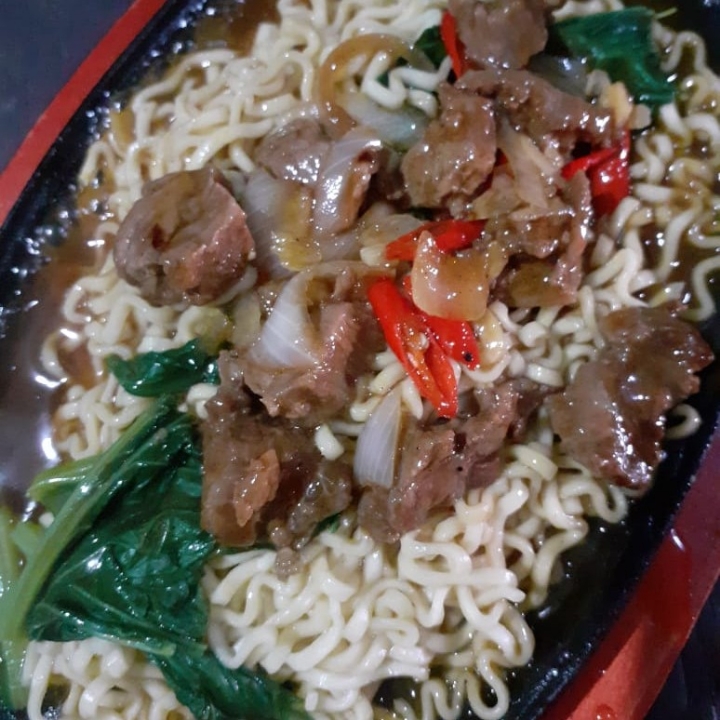 Mie Hotplate Beef Blackpaper