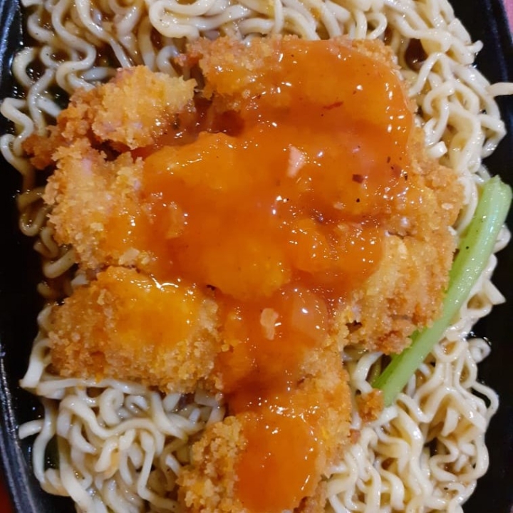 Mie Hotplate Chicken Katsu