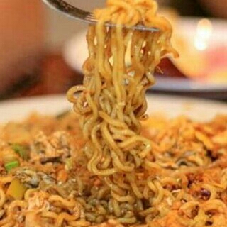 Mie Instan Kuah Atau Goreng