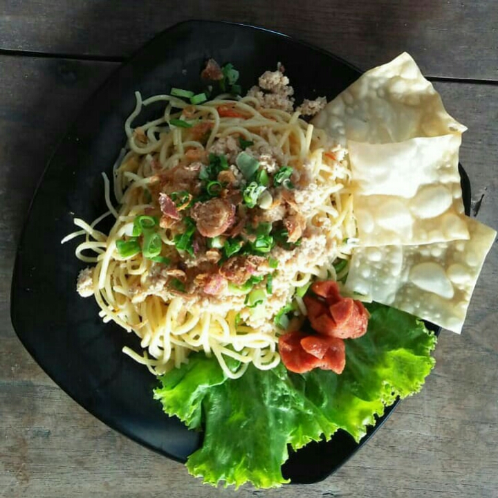 Mie Jewer Toping Sosis