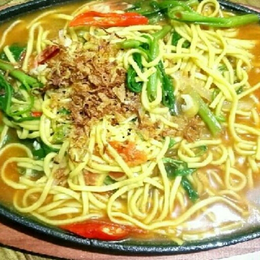 Mie Kangkung Terasi