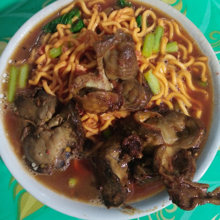 Mie Koah Hati 