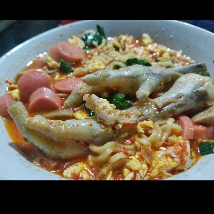 Mie Kuah Ceker Pedass