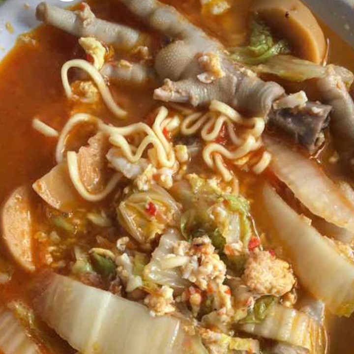 Mie Kuah Komplit