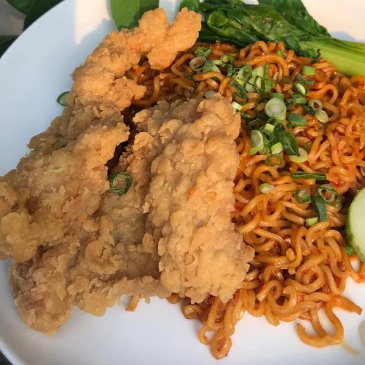 Mie Kulit Krispi