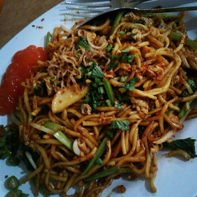 Mie Kuning Goreng