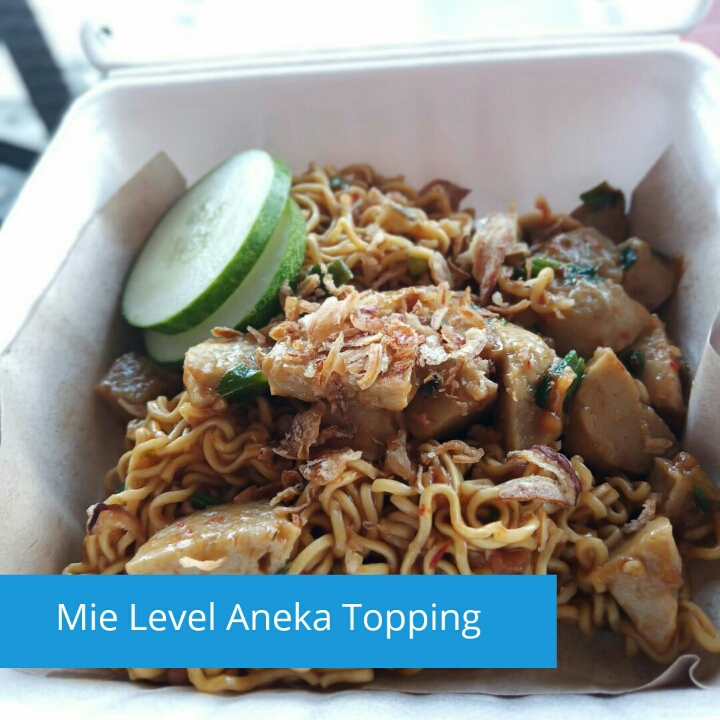 Mie Level Aneka Topping