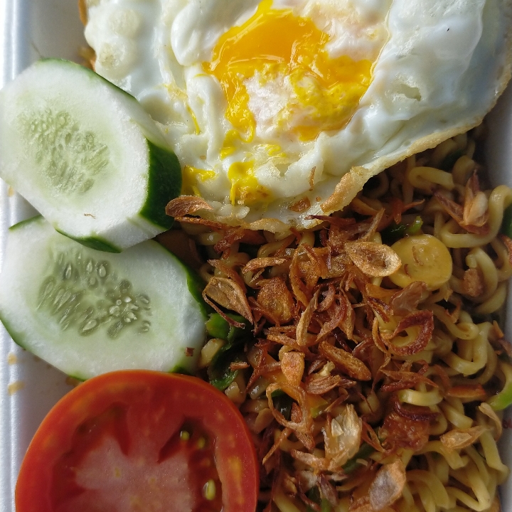 Mie Meledak 