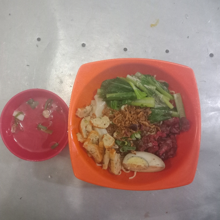 Mie Pangsit Kuah