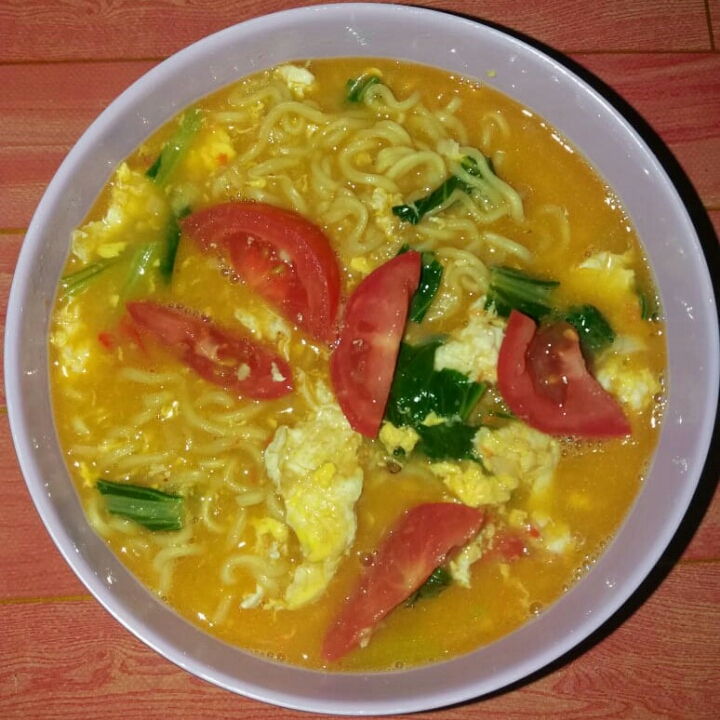 Mie Pedes Kuah 