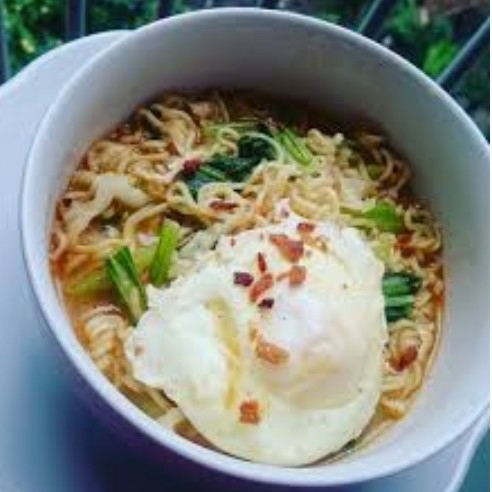 Mie Rebus Pakai Telur