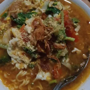 Mie Rebus telur