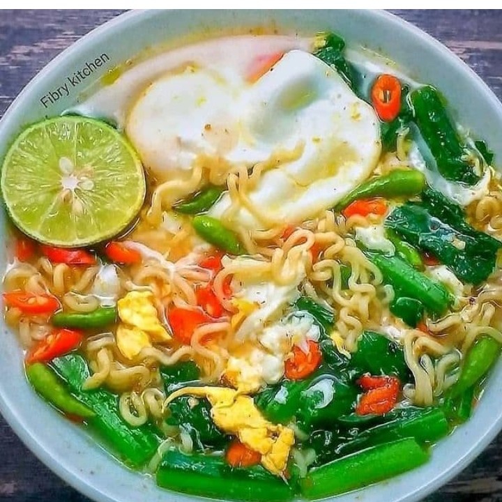 Mie Sedap Ayam Bawang Pake telor