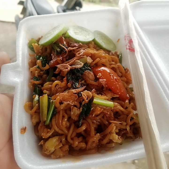 Mie Setan