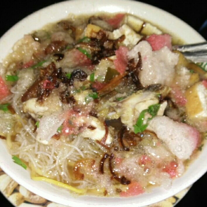 Mie Sop Ayam Spesial