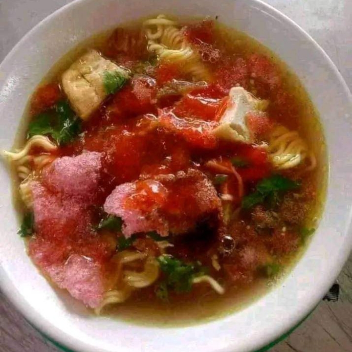 Mie Sop Pake Telur