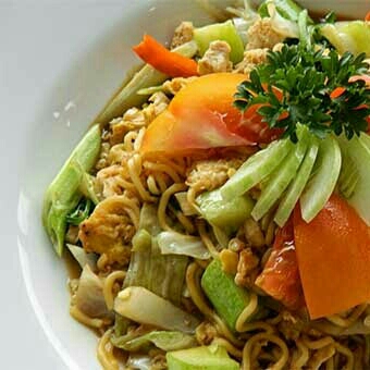 Mie Tektek Goreng