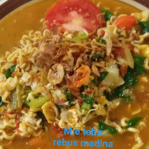 Mie Telur Rebus Madina