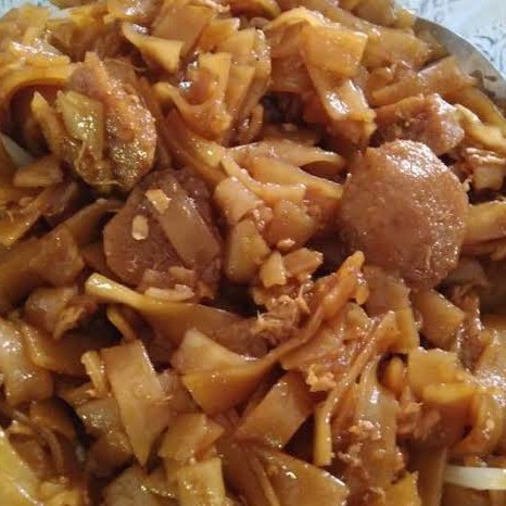 Mie Tiaw Goreng Bakso