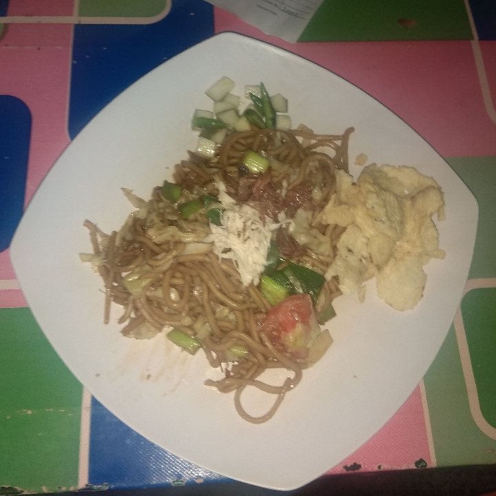 Mie Tumis Kering Basah Setenga Basah