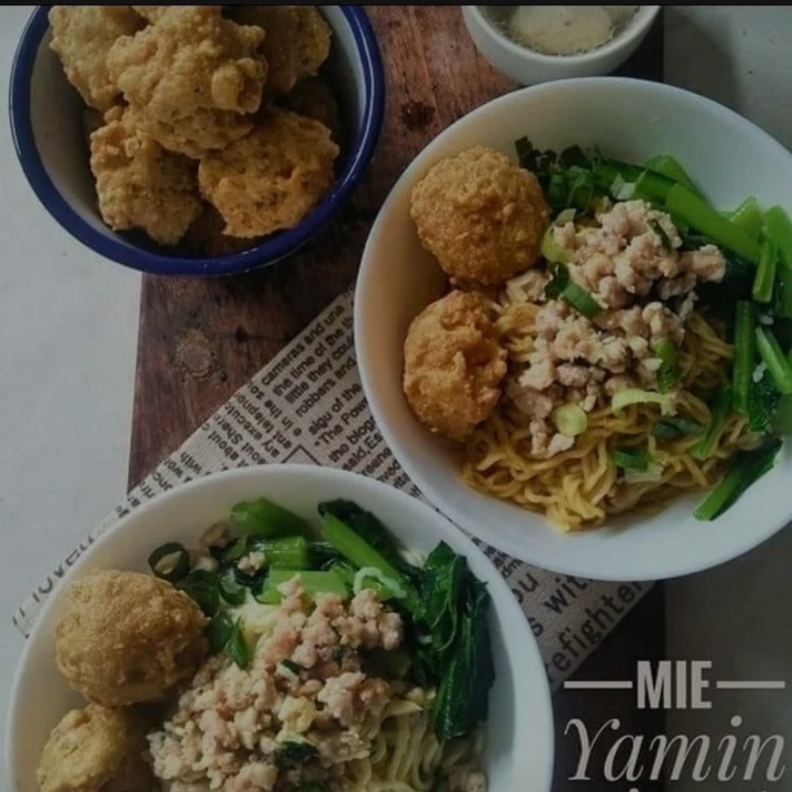 Mie Yamin Bakso