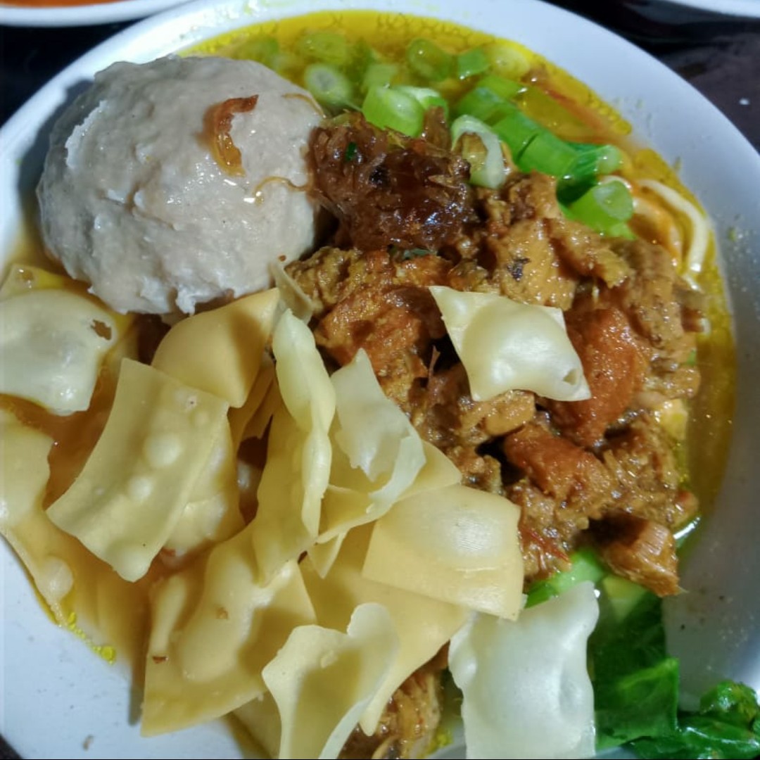 Mie ayam bakso