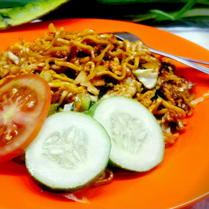 Mie goreng bakso