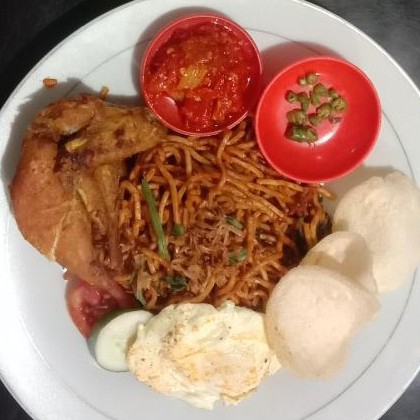 MieKuning Goreng Penyet