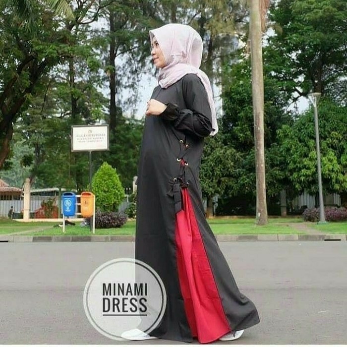 Minami Dress Blac Maroon