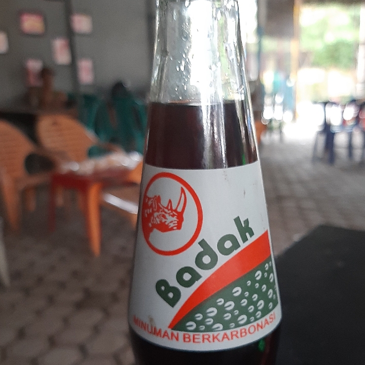 Minuman Badak Botol