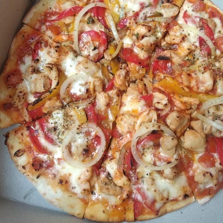 Mix seafood pizza