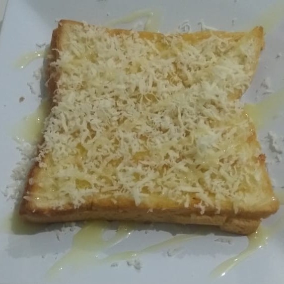 Mozza Toast