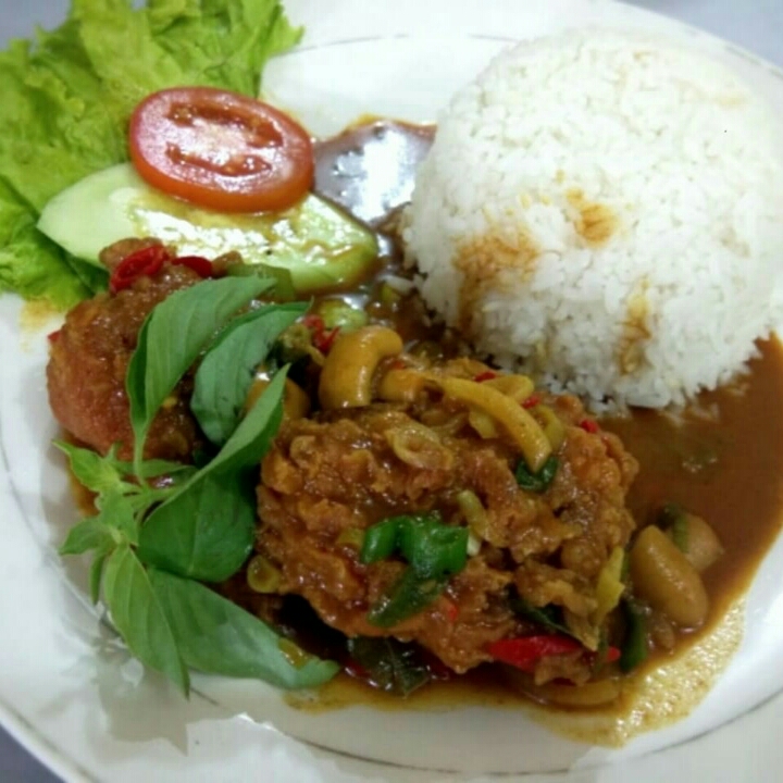 N-Ayam Kari