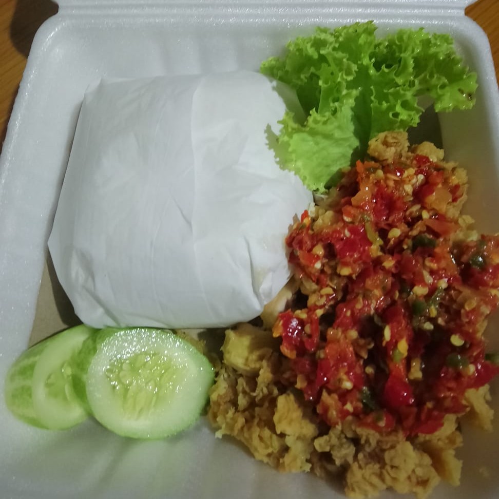 NASI AYAM GEPREK