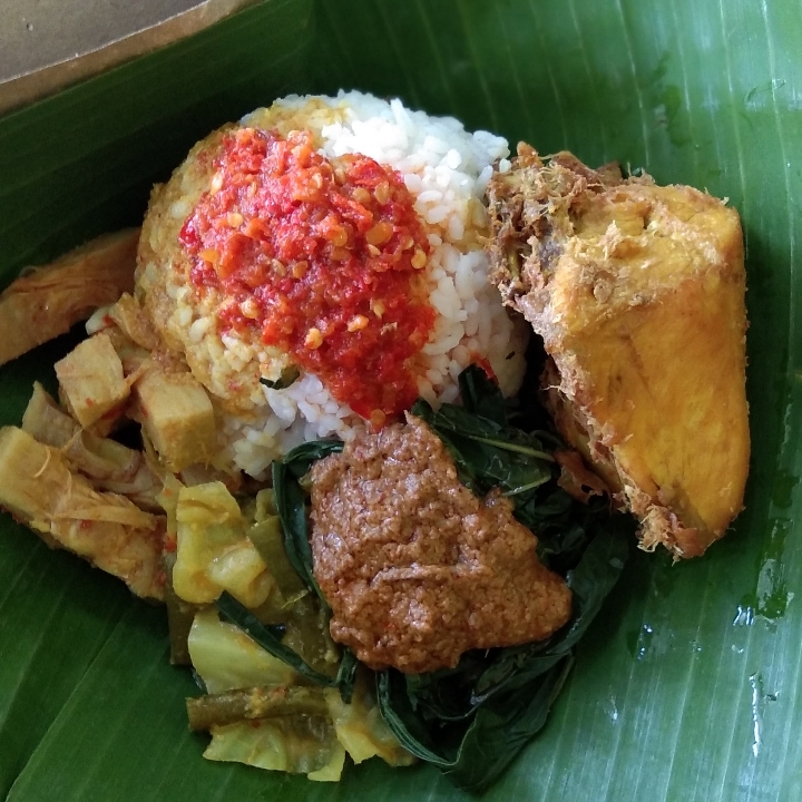 NASI AYAM GORENG