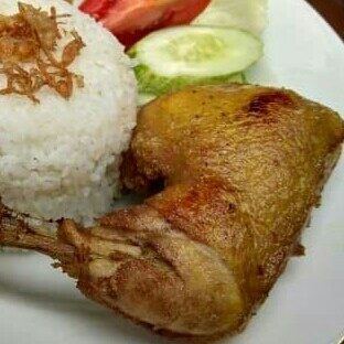 NASI AYAM GORENG