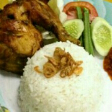 NASI AYAM GORENG