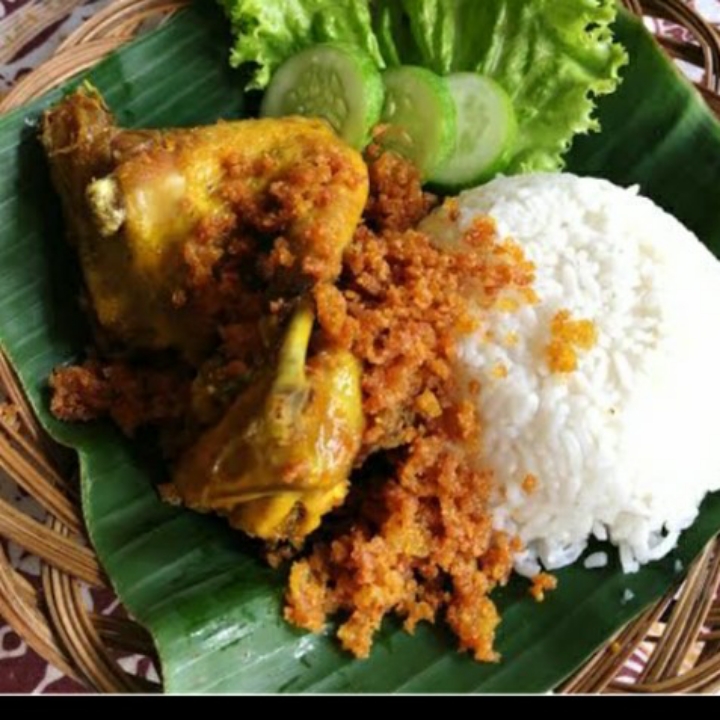 NASI AYAM KREMES BESAR