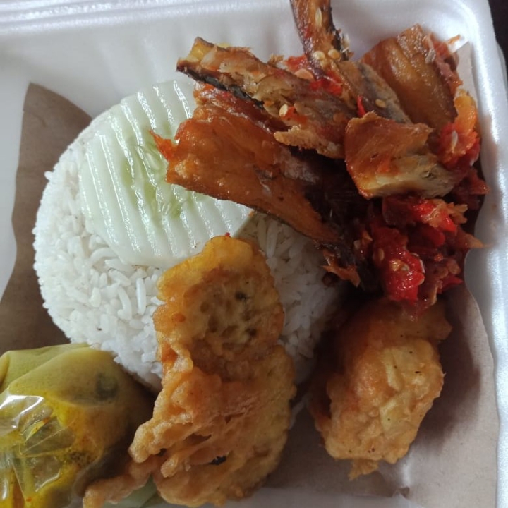 NASI BALE RAKKO